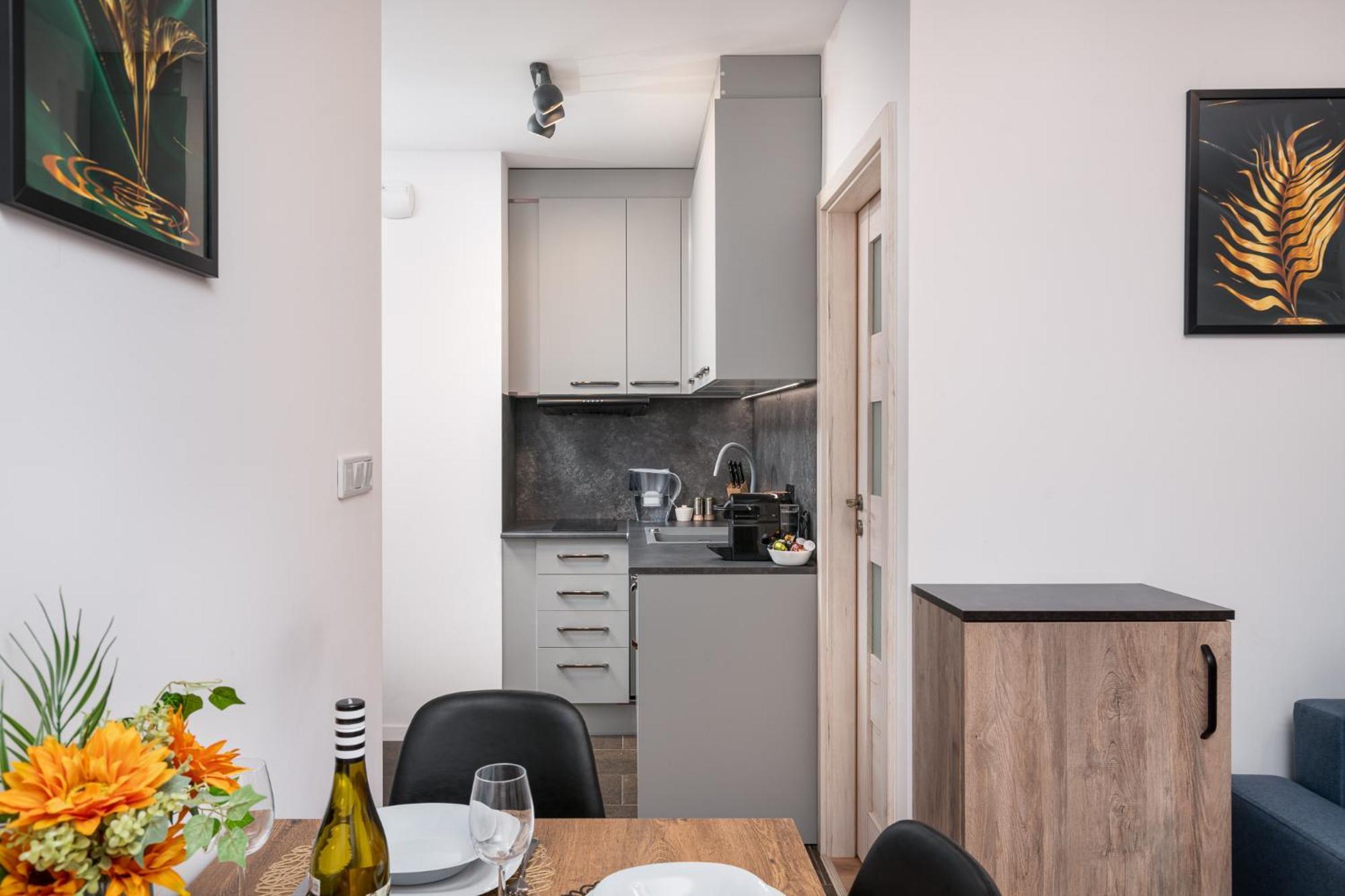 Apartwro 3Th - Apartament Przy Dworcu Glownym Pkp, Balkon, Garaz, Rowery Vratislav Exteriér fotografie
