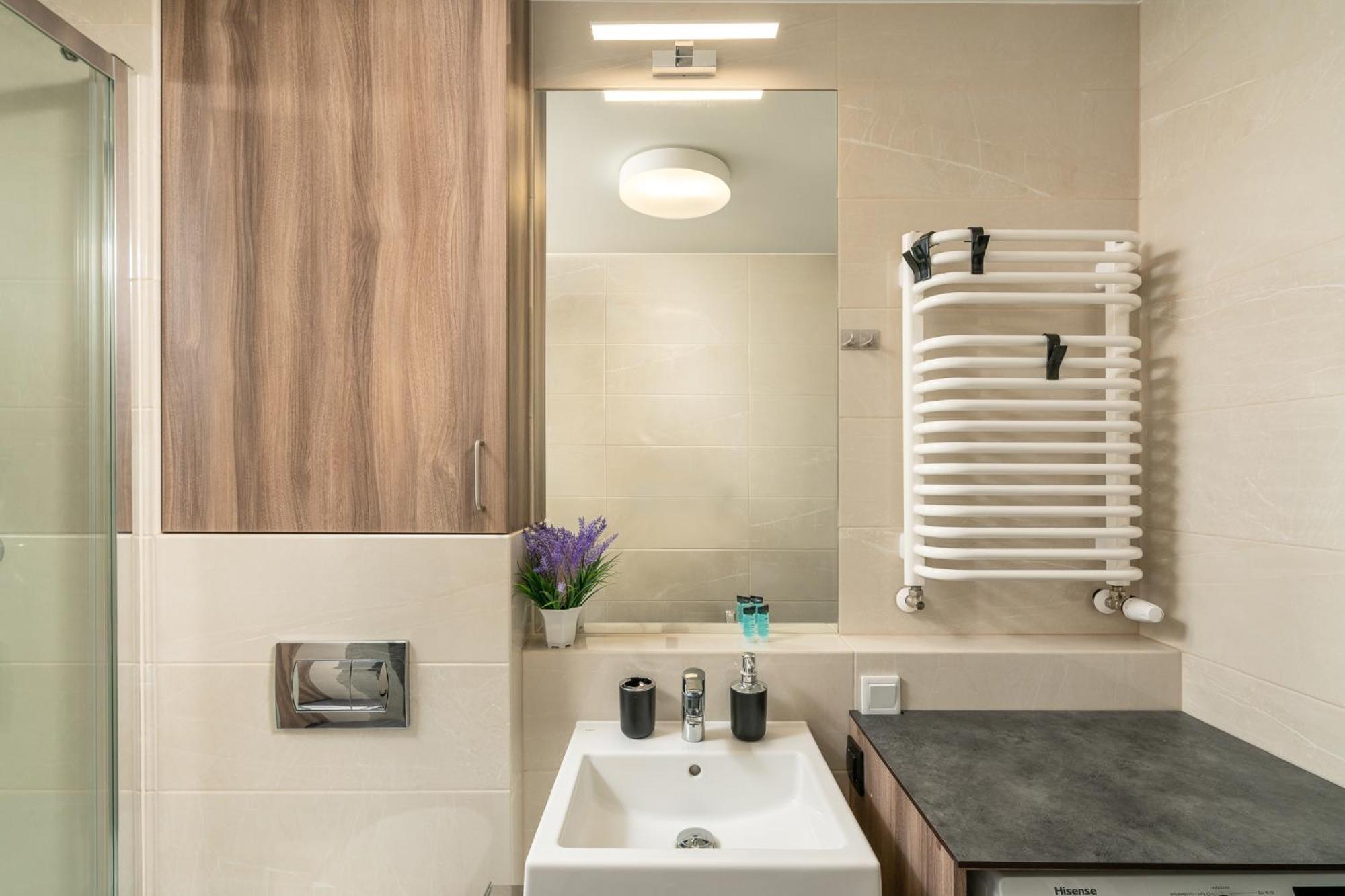 Apartwro 3Th - Apartament Przy Dworcu Glownym Pkp, Balkon, Garaz, Rowery Vratislav Exteriér fotografie